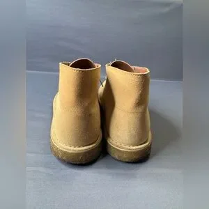 Clarks | Shoes | Clarks Originals Dessert Boots Tan Size 1  display picture 1